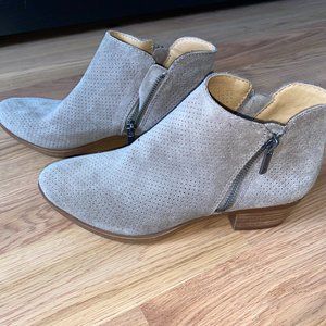 Lucky Brand Suede Ankle Boot Taupe Grey/Brown